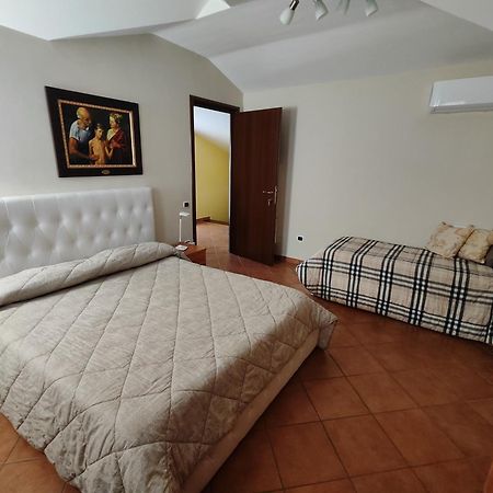 B&B Rossella Montoro Inferiore Bagian luar foto